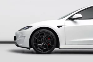 2024 Tesla Model 3 Performance — photo 7