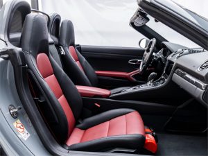 2025 Porsche 718 Boxster S — photo 9