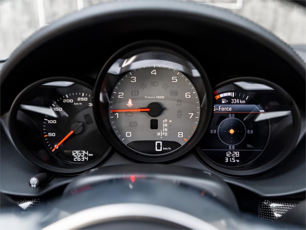 2025 Porsche 718 Boxster S — photo 11