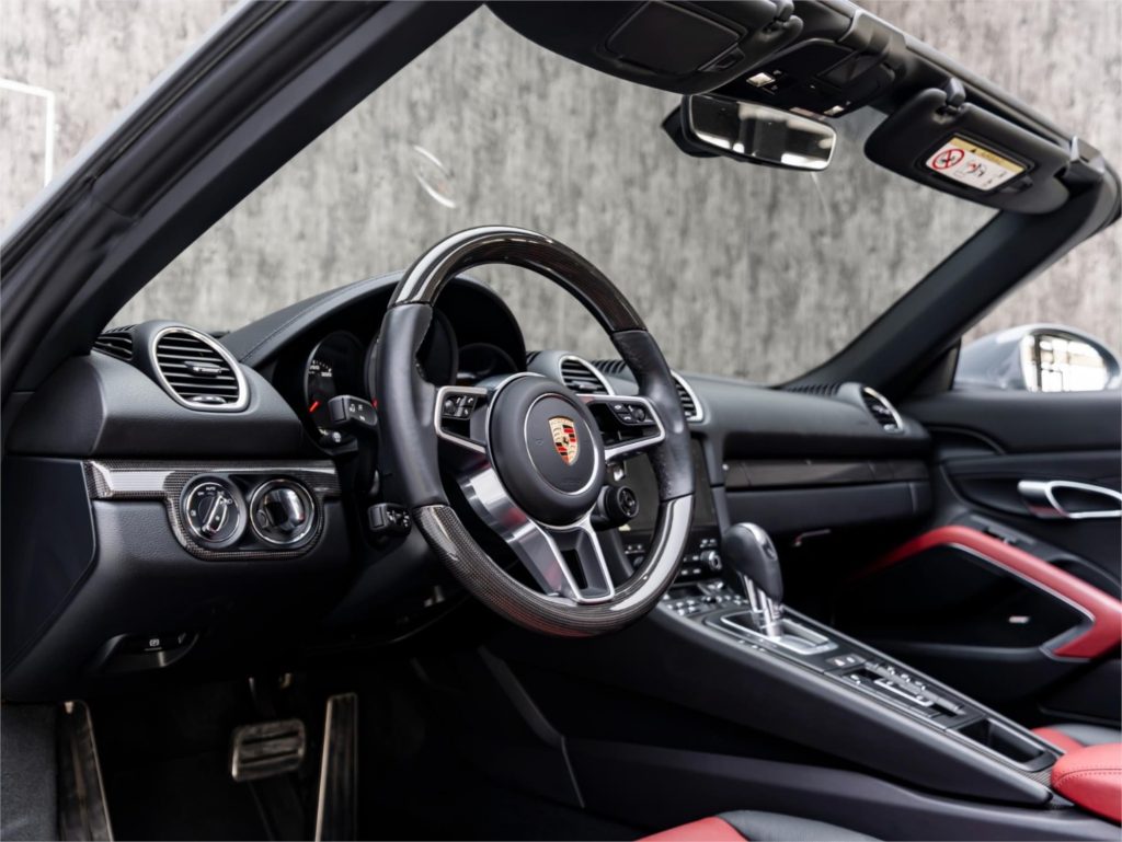 2025 Porsche 718 Boxster S — photo 3