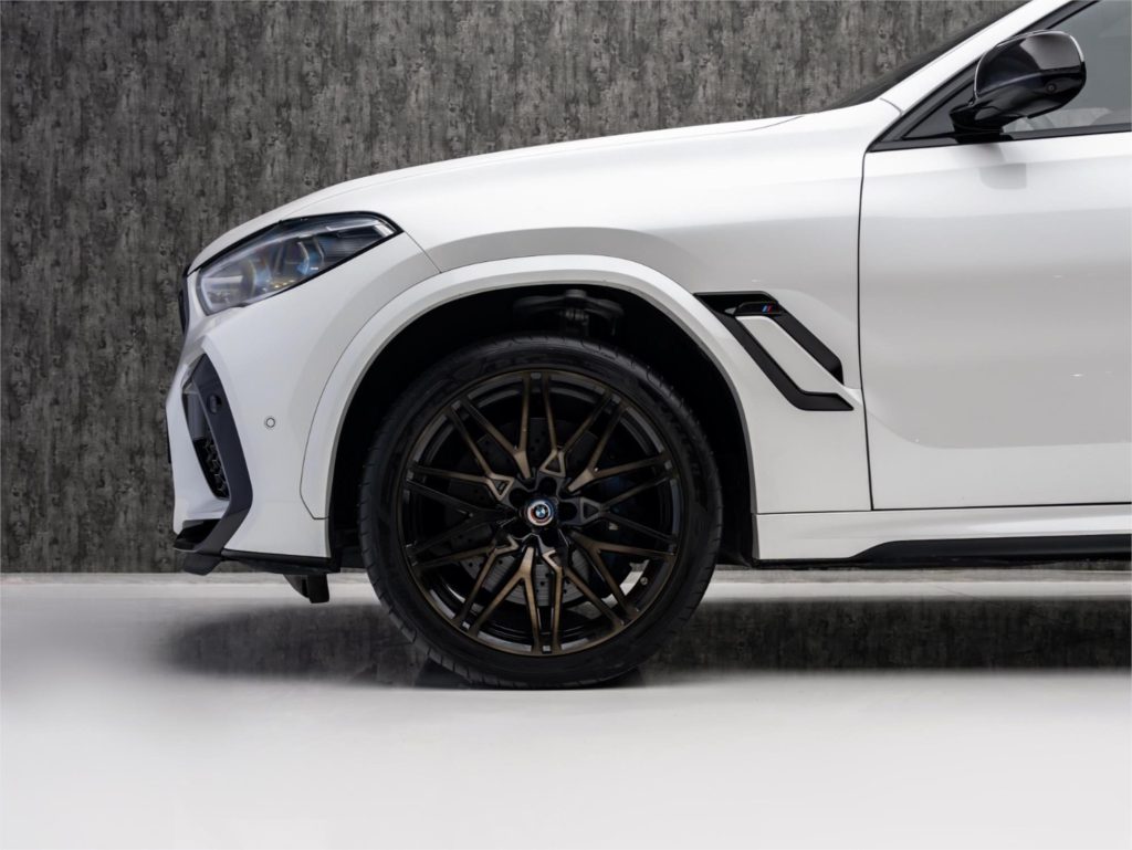 2023 BMW X6M Competition — photo 2