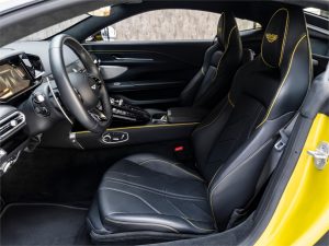 2025 Aston Martin Vantage Std — photo 7