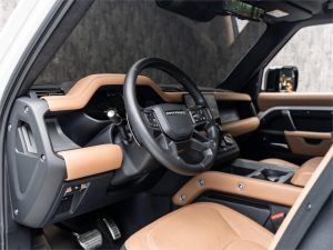 2025 Land Rover Defender 110 V8 — photo 4