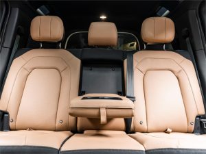 2025 Land Rover Defender 110 V8 — photo 11