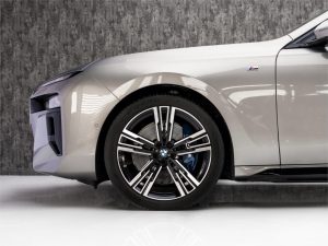 2024 BMW 740i — photo 2