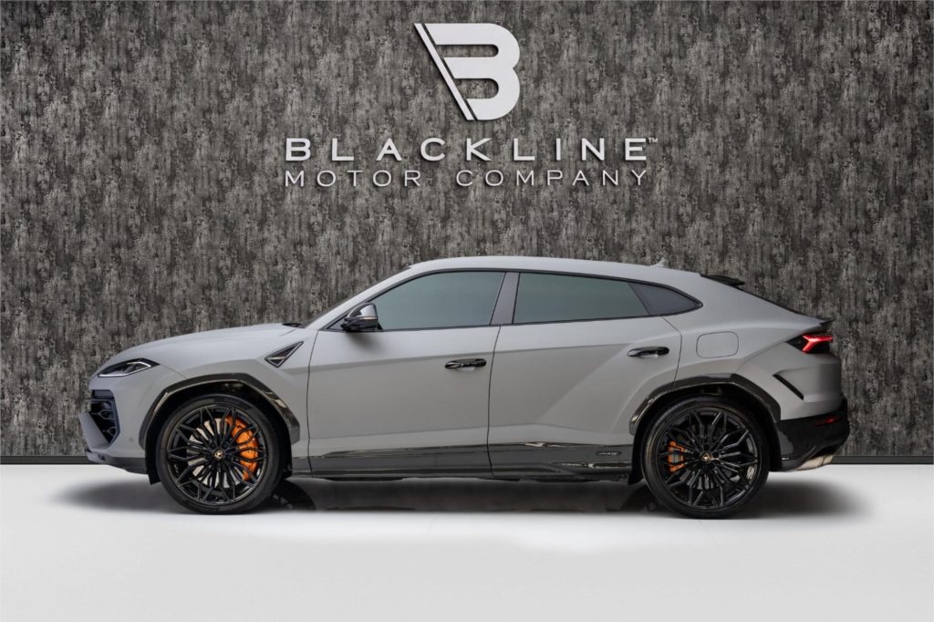 2025 Lamborghini Urus — photo 4