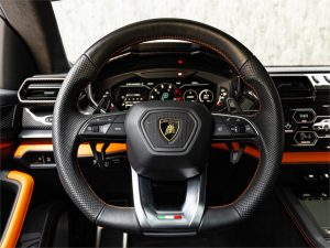 2025 Lamborghini Urus — photo 19