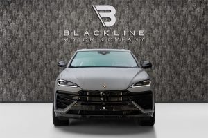 2025 Lamborghini Urus — photo 2