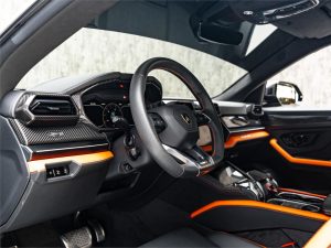 2025 Lamborghini Urus — photo 8