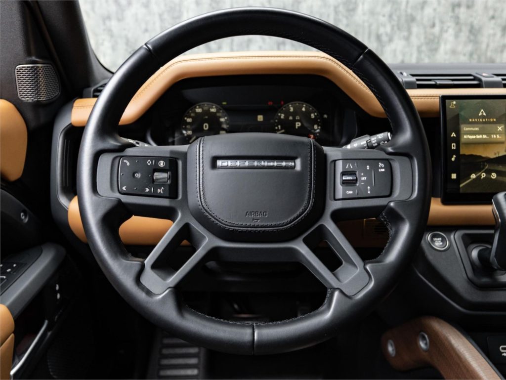2024 Land Rover Defender 110 X P400 — photo 15