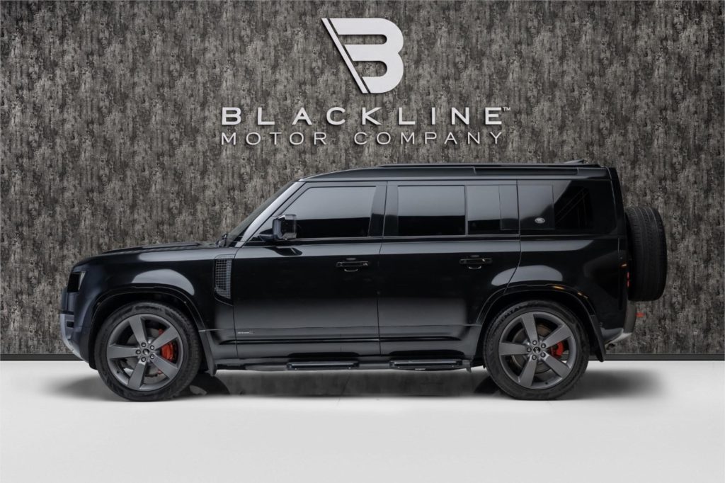 2024 Land Rover Defender 110 X P400 — photo 4