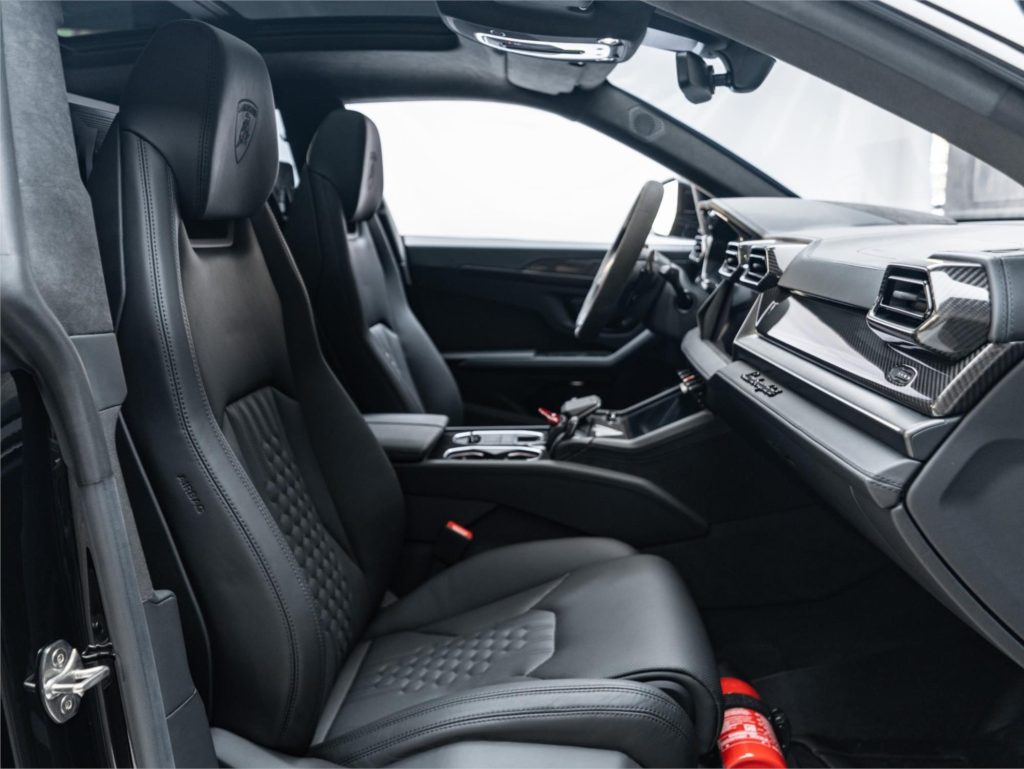 2025 Lamborghini Urus — photo 9