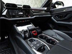 2025 Lamborghini Urus — photo 14