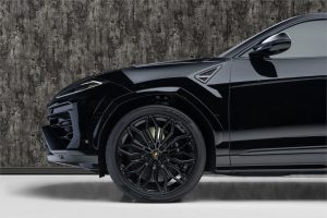 2025 Lamborghini Urus — photo 3