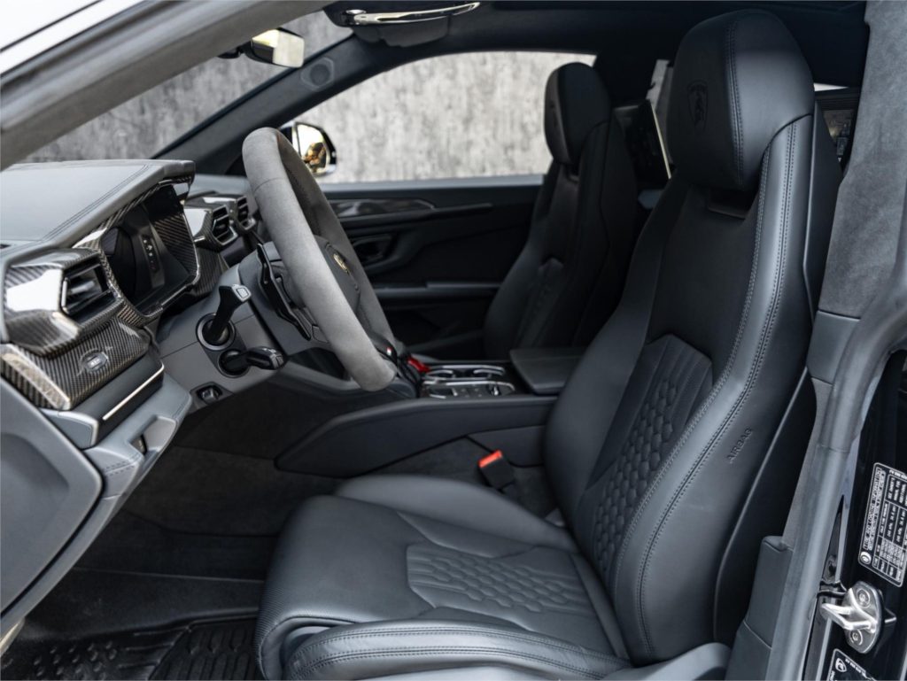 2025 Lamborghini Urus — photo 7
