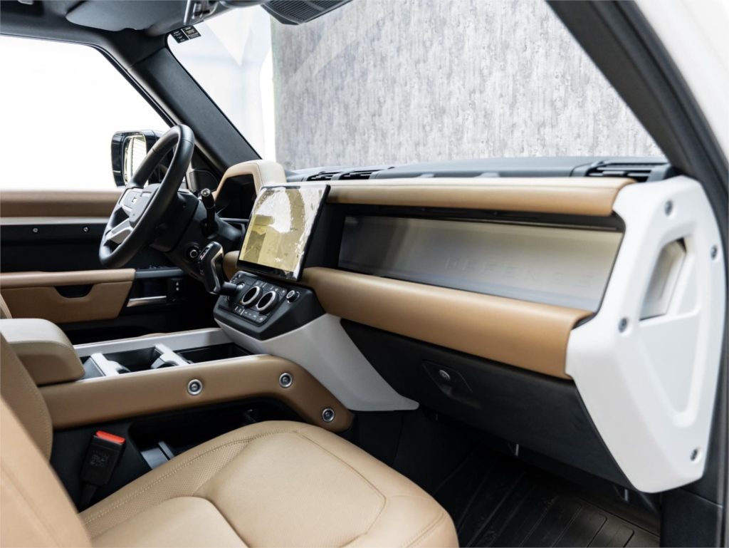 2026 Land Rover Defender 110 X-Dynamic HSE P400 — photo 15
