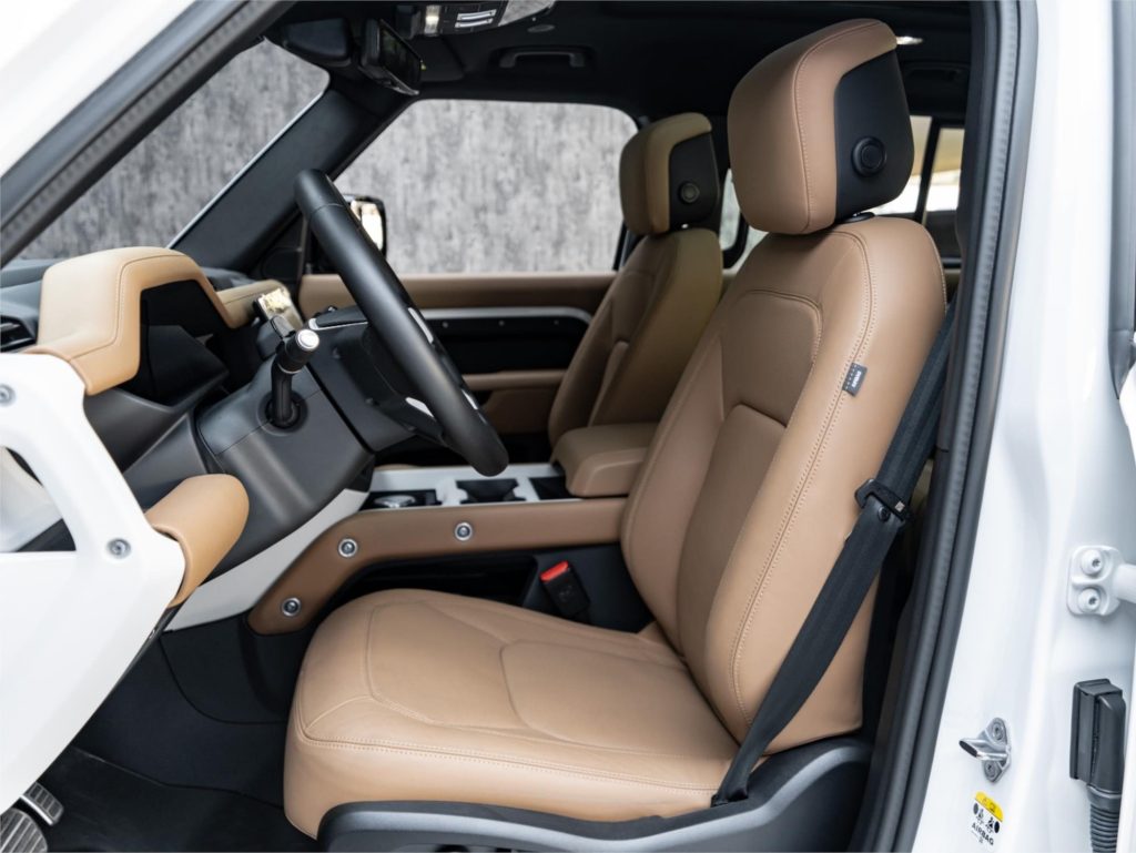 2026 Land Rover Defender 110 X-Dynamic HSE P400 — photo 9