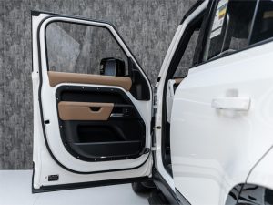 2026 Land Rover Defender 110 X-Dynamic HSE P400 — photo 19