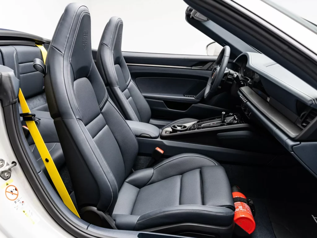 2026 Porsche 911 Carrera GTS — photo 9