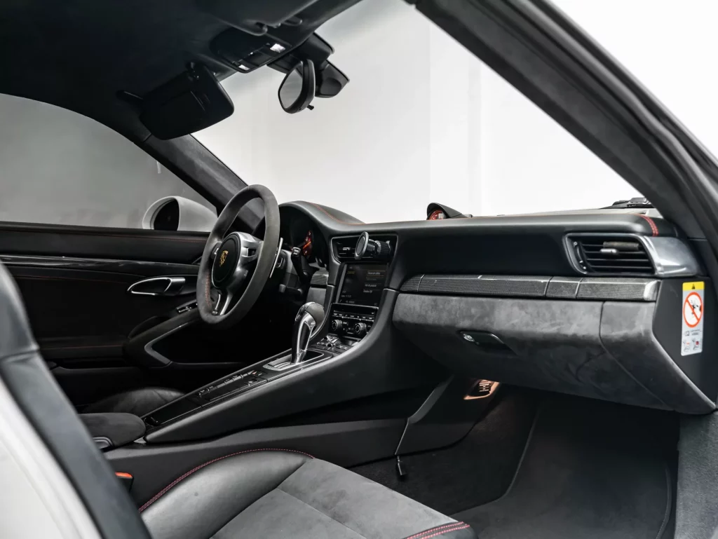 2014 Porsche 911 GT3 — photo 12