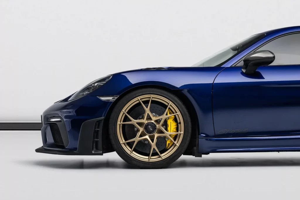 2024 Porsche GT4 RS — photo 10