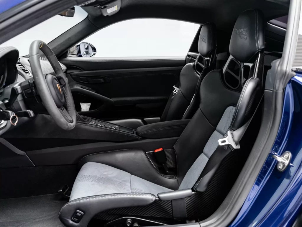 2024 Porsche GT4 RS — photo 13