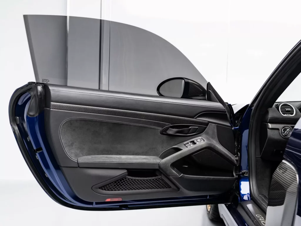 2024 Porsche GT4 RS — photo 11