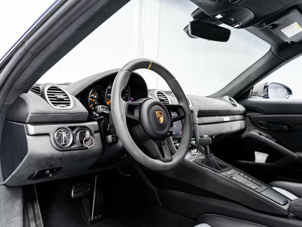 2024 Porsche GT4 RS — photo 14