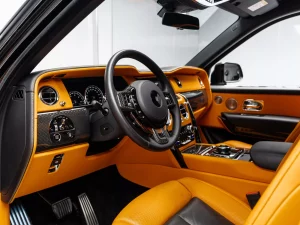 2022 Rolls-Royce Cullinan Black Badge — photo 11