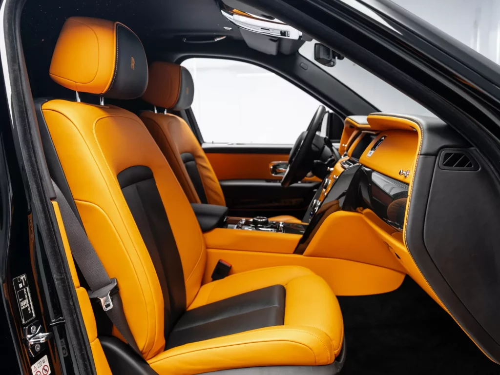 2022 Rolls-Royce Cullinan Black Badge — photo 9