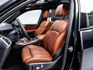 2026 BMW X7 M60i — photo 9