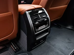 2026 BMW X7 M60i — photo 19