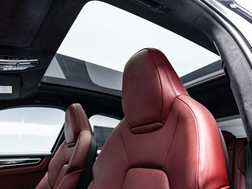 2023 Porsche Cayenne GTS — photo 17