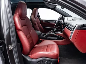 2023 Porsche Cayenne GTS — photo 9