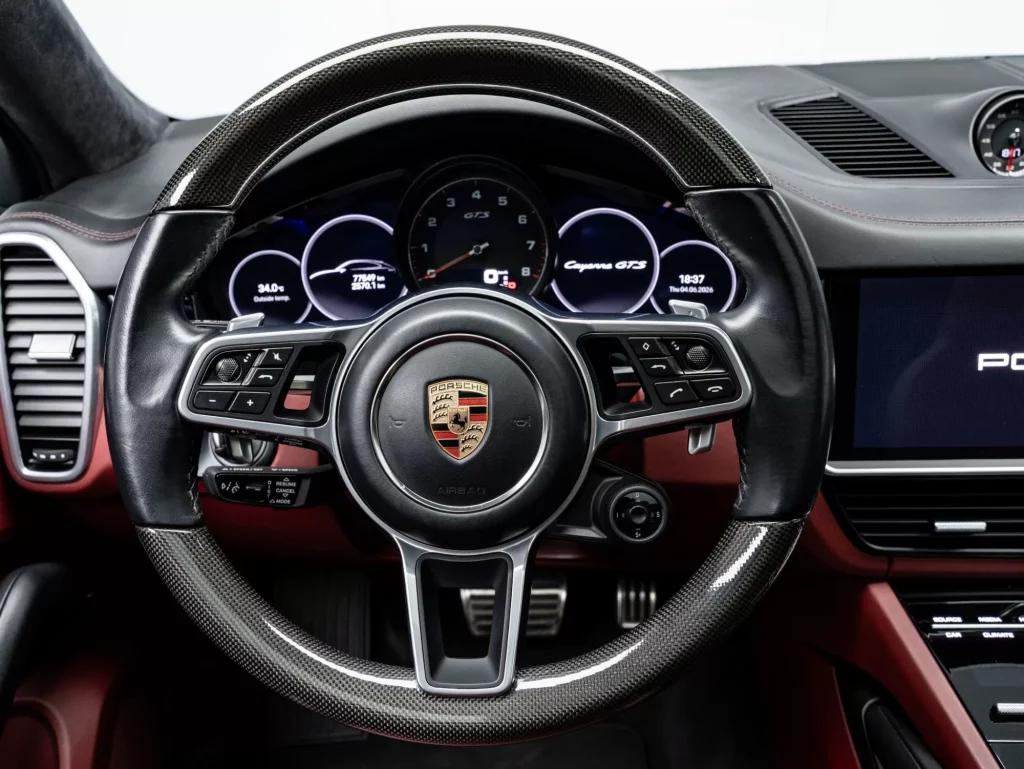 2023 Porsche Cayenne GTS — photo 11