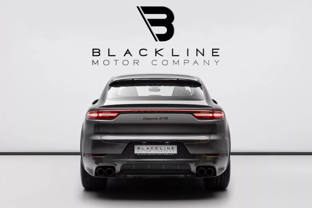 2023 Porsche Cayenne GTS — photo 3