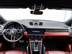 2023 Porsche Cayenne GTS — photo 16