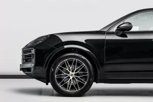 2025 Porsche Cayenne Coupe — photo 6