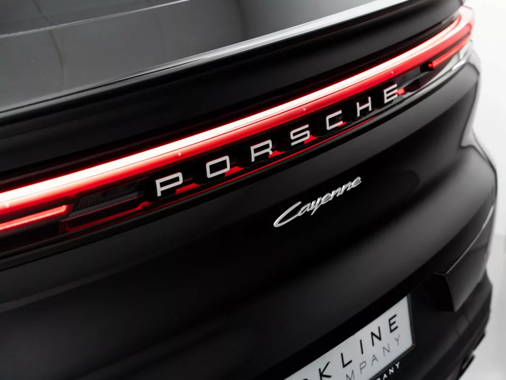 2025 Porsche Cayenne Coupe — photo 20