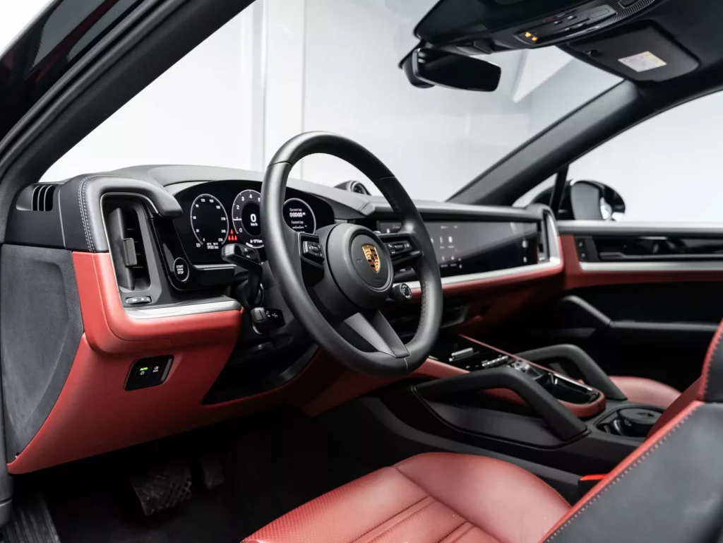 2025 Porsche Cayenne Coupe — photo 14