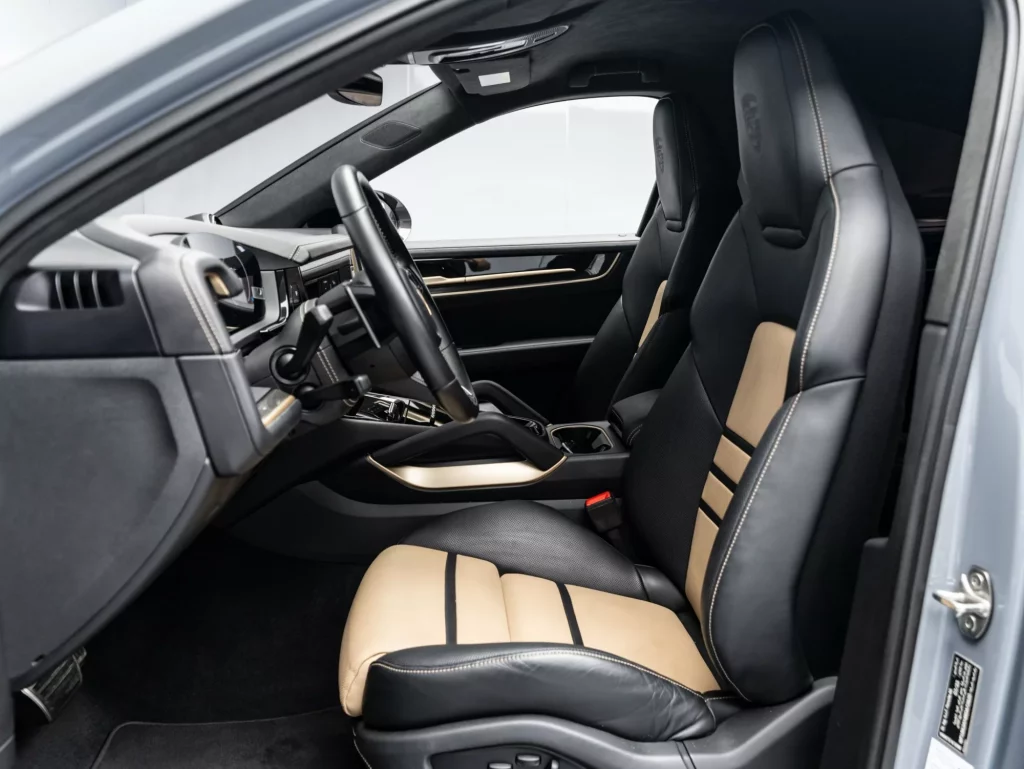 2024 Porsche Cayenne Turbo GT — photo 12