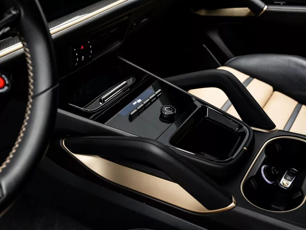 2024 Porsche Cayenne Turbo GT — photo 18