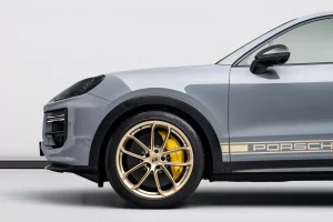 2024 Porsche Cayenne Turbo GT — photo 9