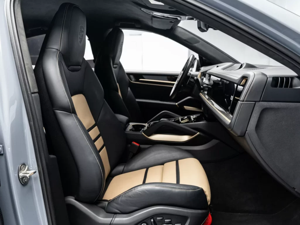 2024 Porsche Cayenne Turbo GT — photo 11