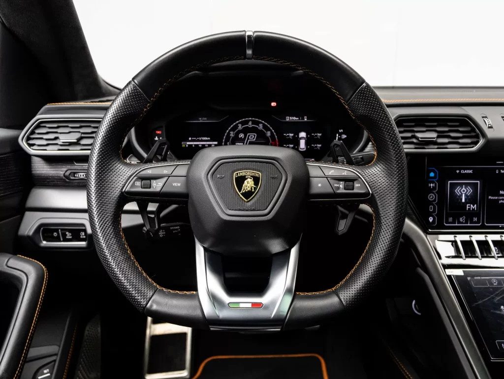 2024 Lamborghini Urus S — photo 13