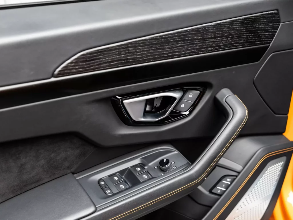 2024 Lamborghini Urus S — photo 9
