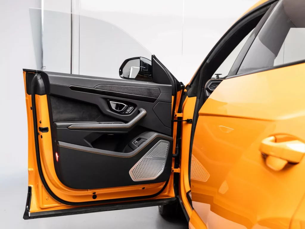 2024 Lamborghini Urus S — photo 8