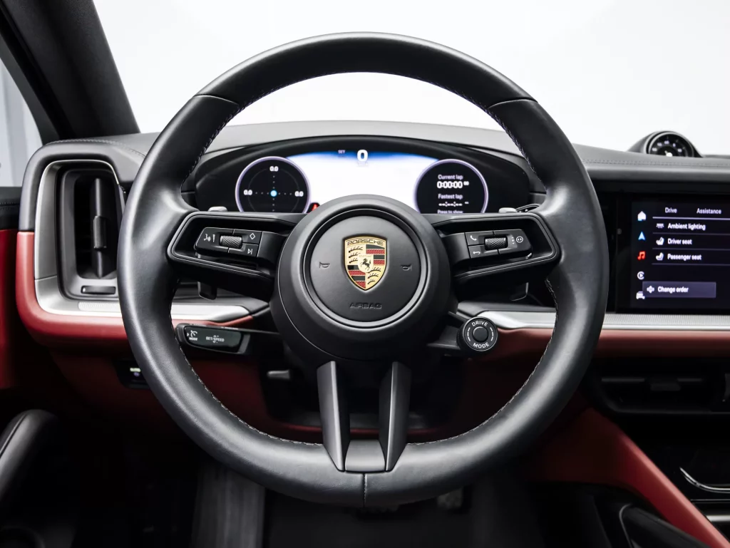 2025 Porsche Cayenne Coupe — photo 12