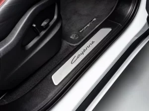 2025 Porsche Cayenne Coupe — photo 9