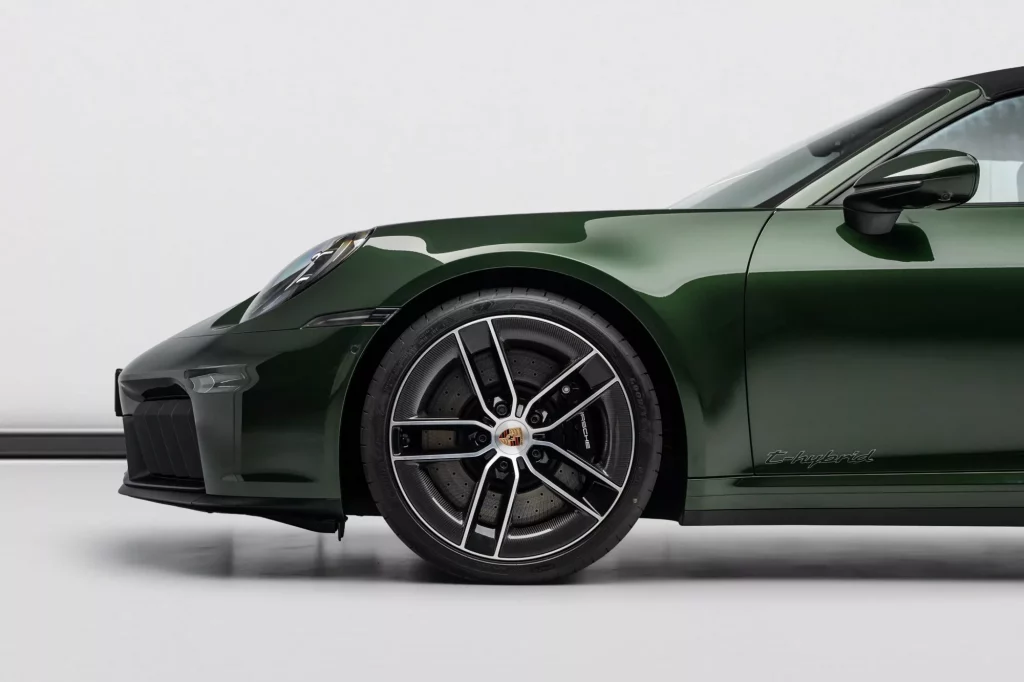 2026 Porsche 911 Targa 4 GTS — photo 7